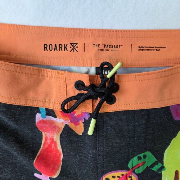 Roark Passage Tahiti Treat Mens Boardshorts Size 33 Black 17" Tropical Fruit NEW - Picture 3 of 7